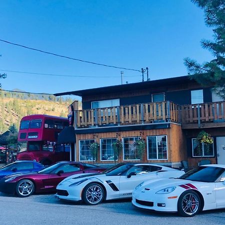 Piccadilly Motel Radium Hot Springs Εξωτερικό φωτογραφία