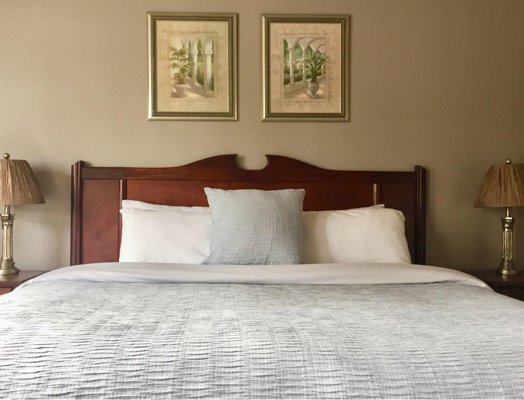 Piccadilly Motel Radium Hot Springs Εξωτερικό φωτογραφία