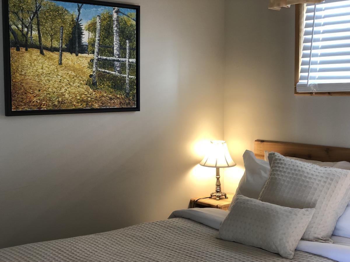 Piccadilly Motel Radium Hot Springs Εξωτερικό φωτογραφία